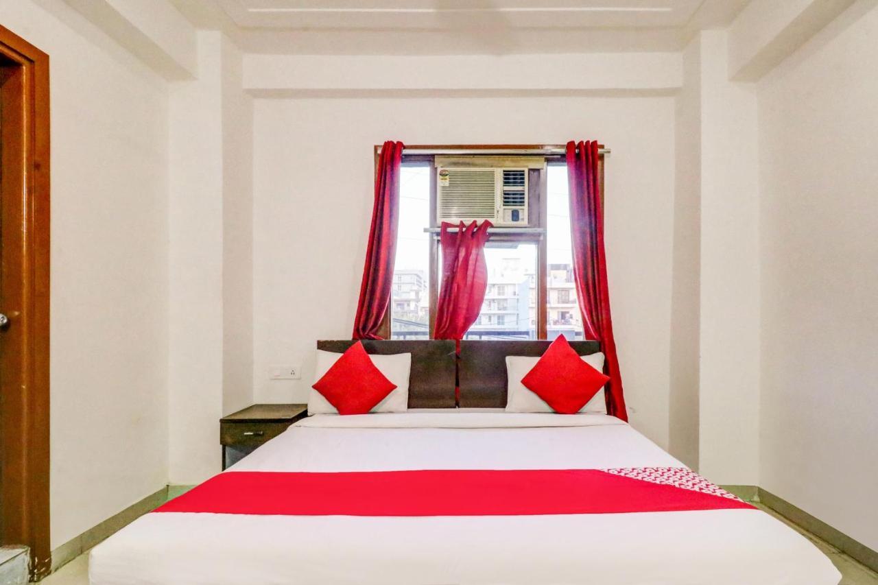 Oyo 71597 The Shivaay Residency Hotel Гургаон Екстериор снимка