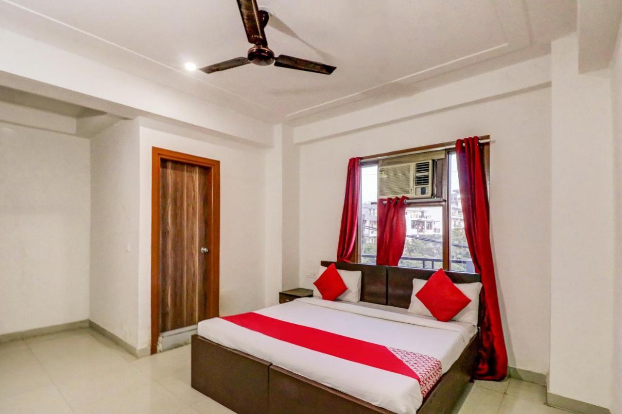 Oyo 71597 The Shivaay Residency Hotel Гургаон Екстериор снимка
