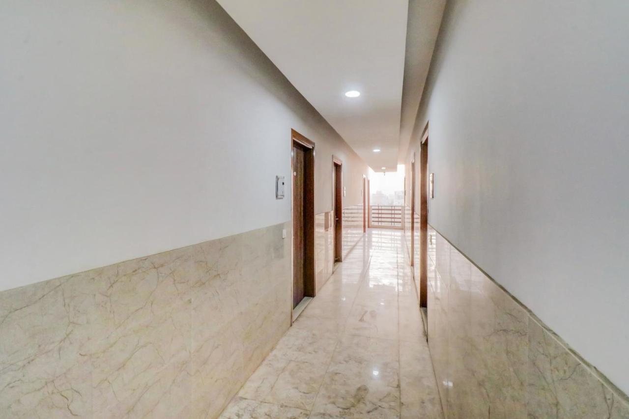 Oyo 71597 The Shivaay Residency Hotel Гургаон Екстериор снимка